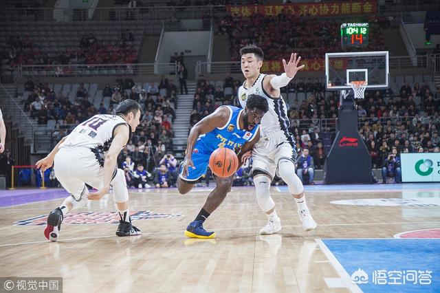 篮球即时比分:总比分0：2落后，福建男篮回到主场能扳回一城吗