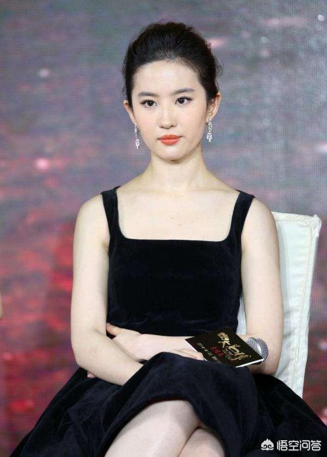 张含韵近照:娱乐圈众多女星，刘亦菲的颜值和气质为何令网友难忘？