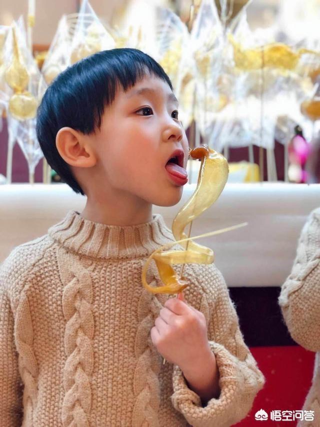 颧骨高:颧骨高的女生留什么样的发型好看