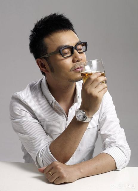 仇晓的老公:你知道现在的大咖，谁是小助理出身吗