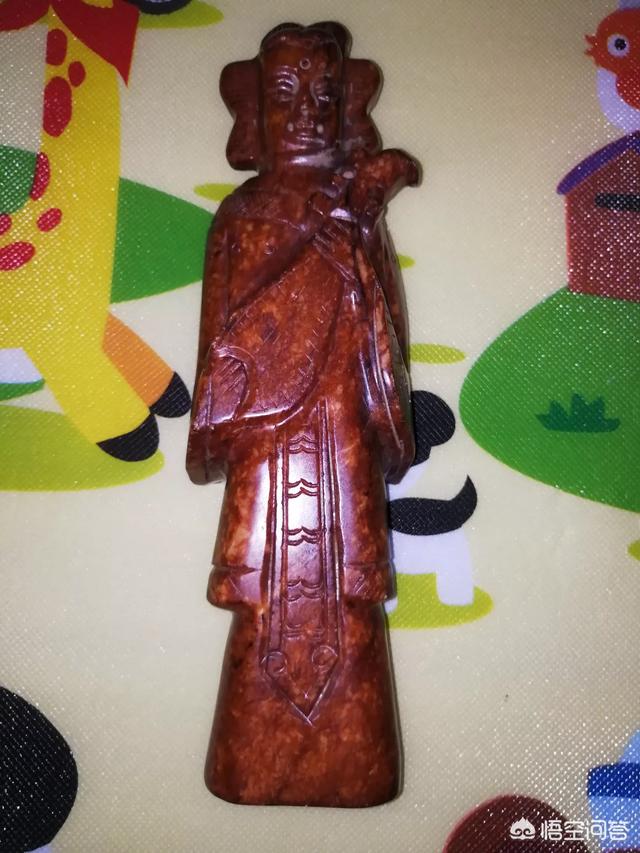 对中国玉文化的认识2000字,古玉和新玉哪个更值得收藏？