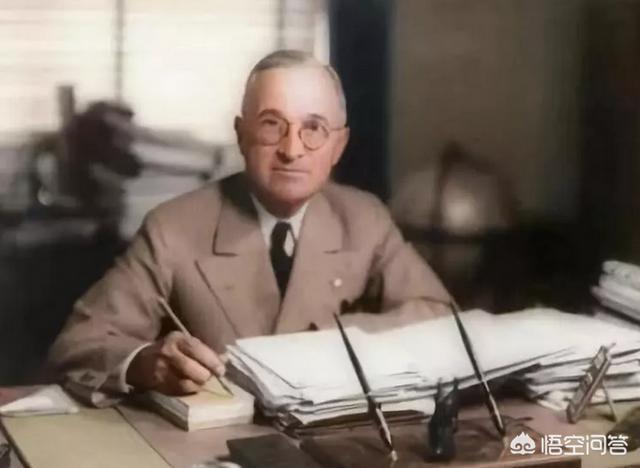 美国五星上将麦克阿瑟是怎样被解职的？为什么？插图108