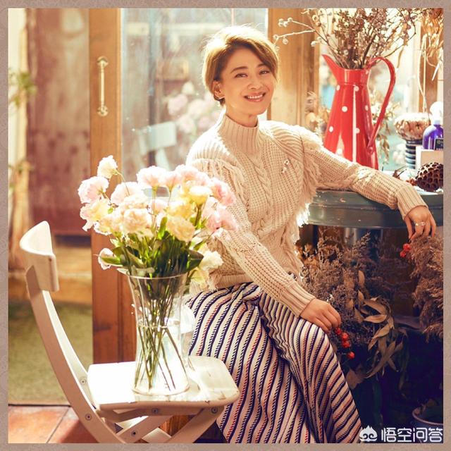 梅婷生孩子戏一条过:梅婷脱离微胖圈后，穿衣品味是不是提升了很多