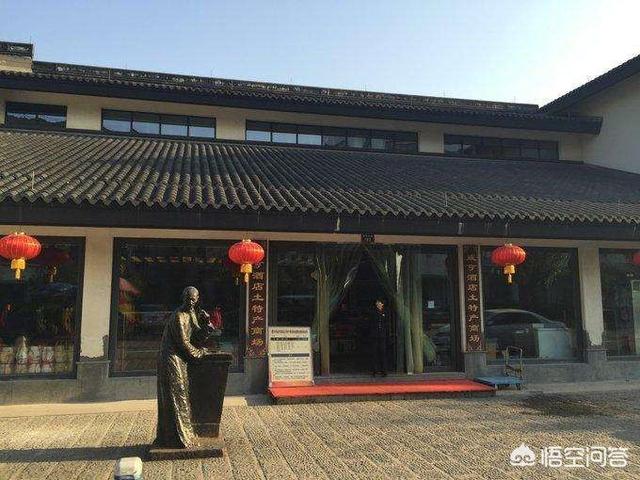 《孔乙己》最后一句“大约孔乙己的确死了”,你认为是鲁迅的笔误还是有意为之？