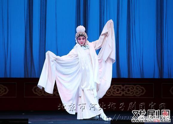 新版林黛玉:新版红楼梦饱受观众诟病，它真的拍得一无是处吗？