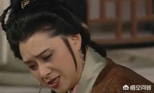 《天龙八部》里,刀白凤贵为王妃,为何要和一个乞丐云雨？文化小说是如何描述的？