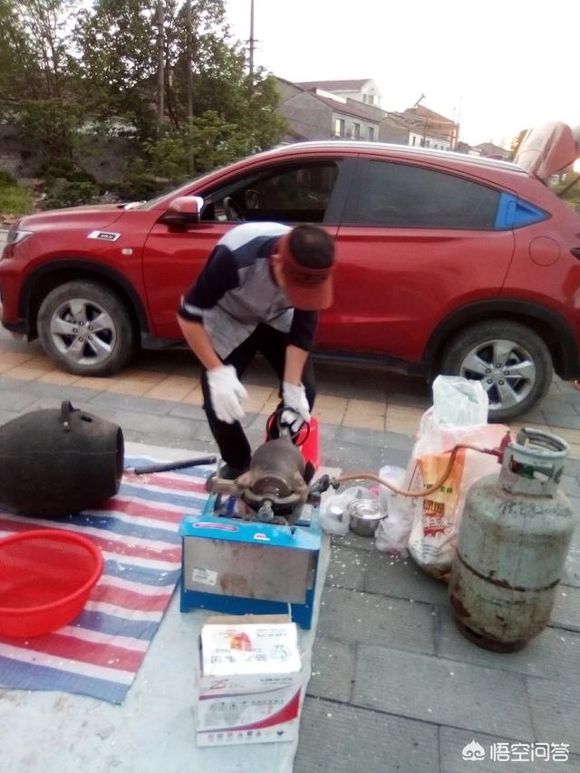 为什么没人敢碰何鸿燊:为什么现在很多人对家里的老人都感到很反感