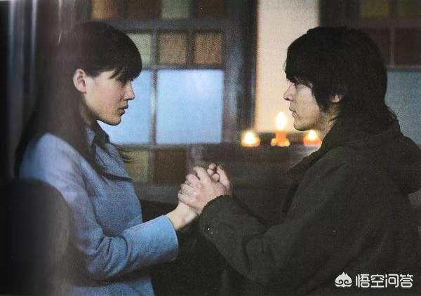 魔兽任务冰冷的毒蛇粘液:东野圭吾的《白夜行》中雪穗有没有爱过亮司？