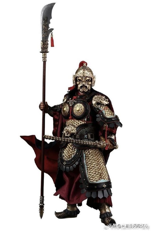 像评书中关羽82斤的青龙偃月刀,典韦80斤的镔铁双戟,吕布90斤的方天画