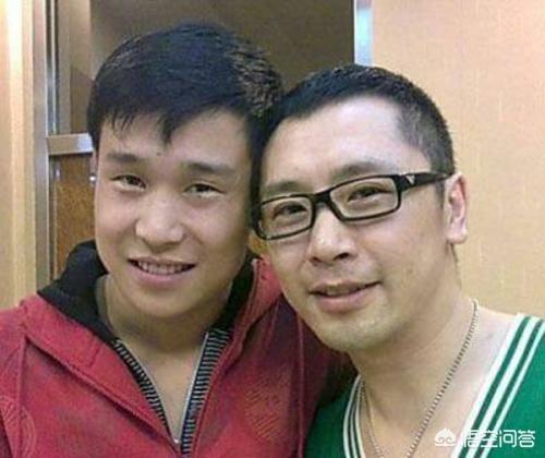 洪潇:哈尔滨斯卡拉老板姜鹏在娱乐圈的地位如何？