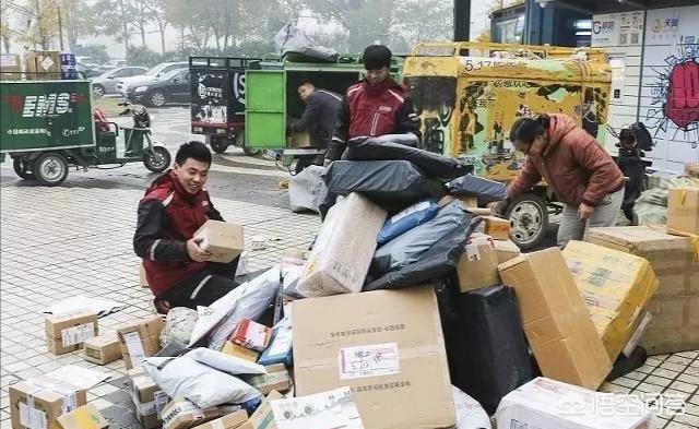 “芒果”事件再升级,民警执法视频爆出,你支持快递员还是芒果男？