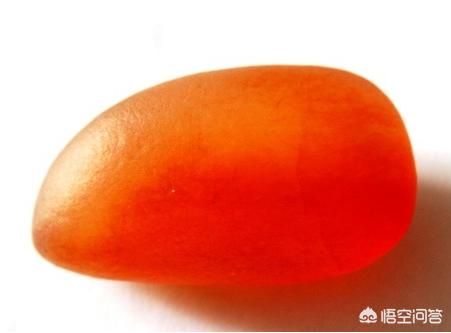 和田玉值钱不值钱,大家看看是不是和田玉，是的话值不值钱？