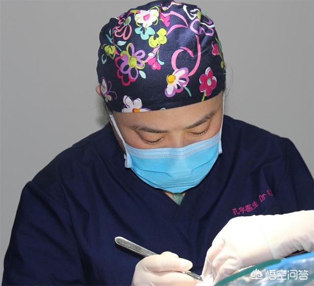 想整双眼皮发<a href=https://maguai.com/list/256-0-0.html target=_blank class=infotextkey><a href=https://maguai.com/list/256-0-0.html target=_blank class=infotextkey>朋友圈</a></a>的文案:有多少人还在犹豫到底做不做双眼皮？双眼皮该做吗？