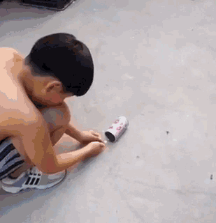 适合发<a href=https://maguai.com/list/256-0-0.html target=_blank class=infotextkey><a href=https://maguai.com/list/256-0-0.html target=_blank class=infotextkey>朋友圈</a></a>的图片<a href=https://maguai.com/list/39-0-0.html target=_blank class=infotextkey><a href=https://maguai.com/list/39-0-0.html target=_blank class=infotextkey>搞笑</a></a>:在微信越来越火的今天，你有什么爆笑的<a href=https://maguai.com/list/256-0-0.html target=_blank class=infotextkey><a href=https://maguai.com/list/256-0-0.html target=_blank class=infotextkey>朋友圈</a></a>动态吗？