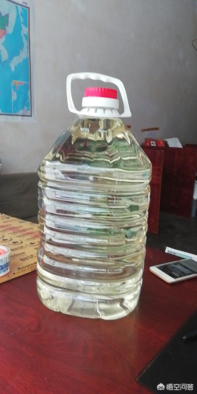 茅台镇当地人都喝哪个牌子的白酒？