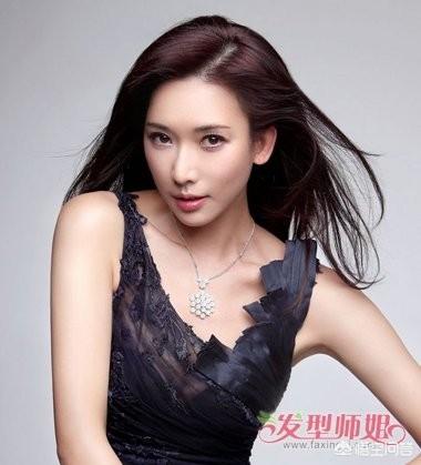 颧骨高:颧骨高的女生留什么样的发型好看