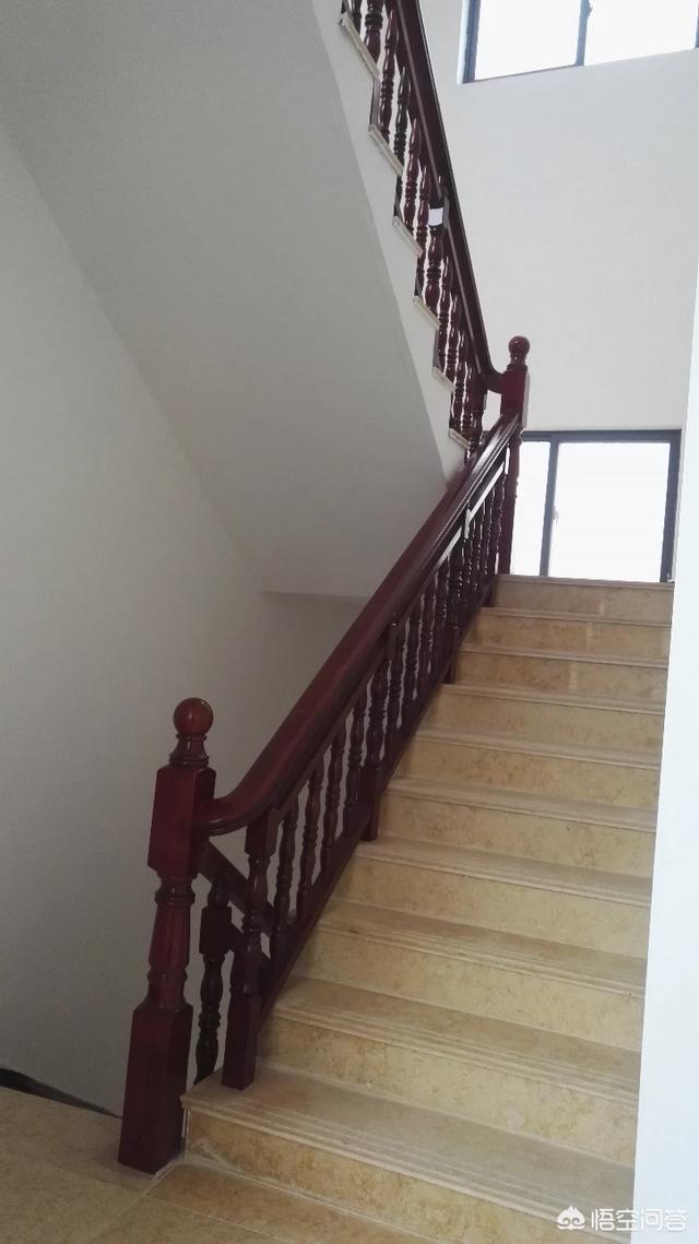 头条问答 - 有那位大神知道农村自建房楼梯石材尺寸的测量方法?