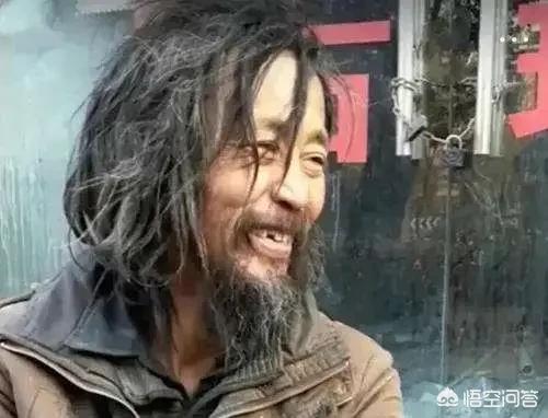 流浪汉沈巍:沈巍流浪汉，开直播看的人多吗