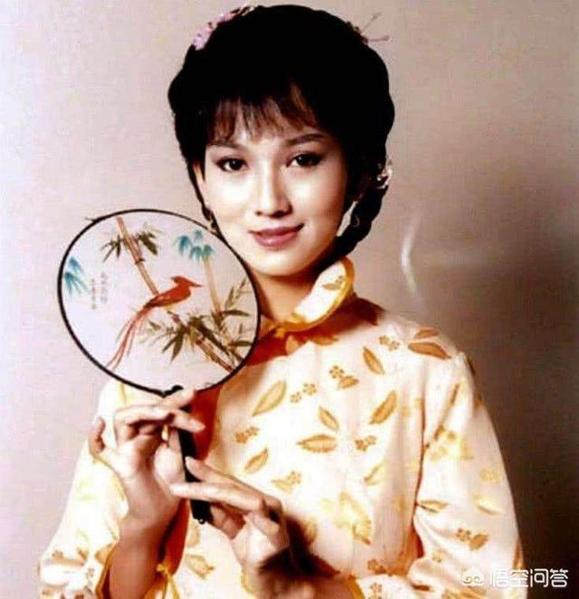 笼中的金丝雀by蓝色雨txt:赵雅芝当年是如何从小剧务开始一步步红起来的？