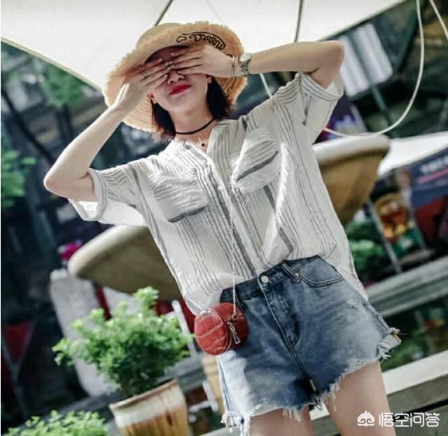 李依晓的胸:如何看待爱狗人士女明星李依晓被另一个女明星叶璇的狗严重咬伤？