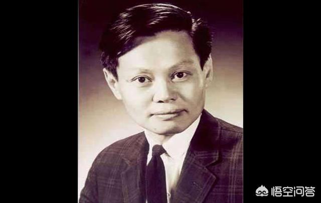 杨振宁介绍简介:杨振宁在全世界的物理科学家中是什么地位？