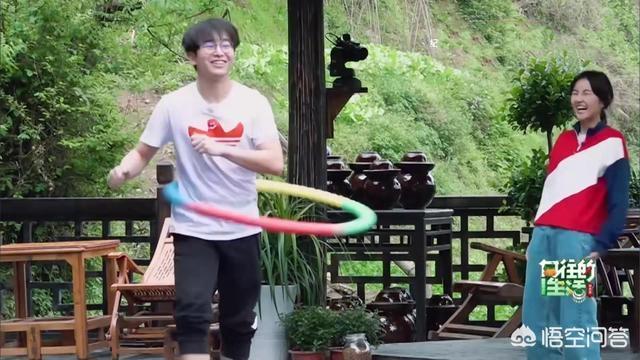 彭昱畅体重:如何看待彭昱畅在《向往的生活》中的忽胖忽瘦