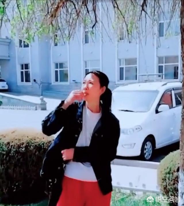 在现实生活中为什么有时会出现梦中产生的场景和事物？