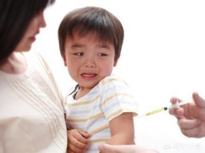 孩子打针有闹,有不闹的,闹的正常吗？不闹的会是什么因素在起作用呢？
