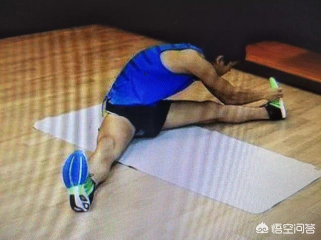 跑前热身动作,跑步为什么要热身和拉伸？