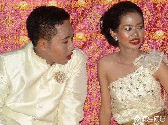 ladygaga整容:见过整容式化妆的，那么毁容式化妆的见过吗