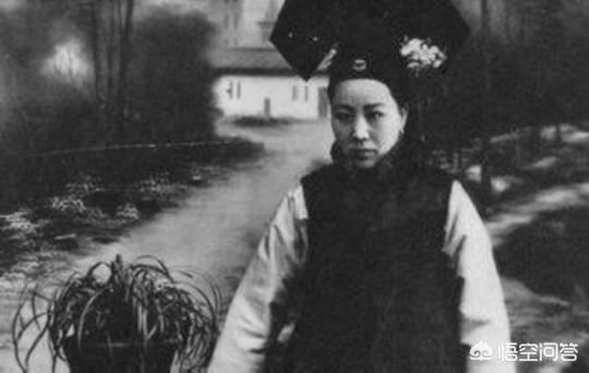 溥仪我的前半生:怎么评价末代皇帝溥仪写的自传《我的前半生》