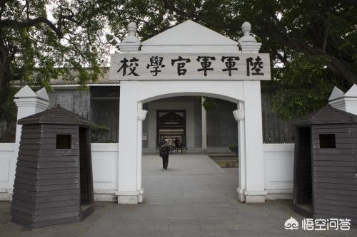 紫石英事件:英国本想派航母到亚太地区，俄罗斯突然做了什么？