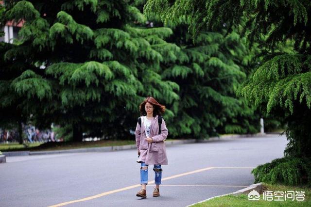 姜文去世:为什么感觉姜文的电影里有意表达群众是愚昧的