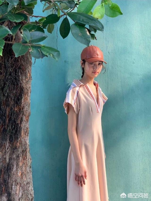任晴佳:任达华14岁女儿有哪些穿搭可以借鉴的