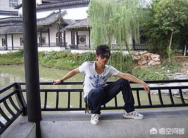 张杰的父母:张杰家的米粉店现在还有吗？