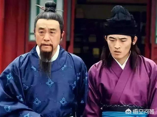 诸葛亮刘伯温真的像人们说的上知300年下知500年吗？