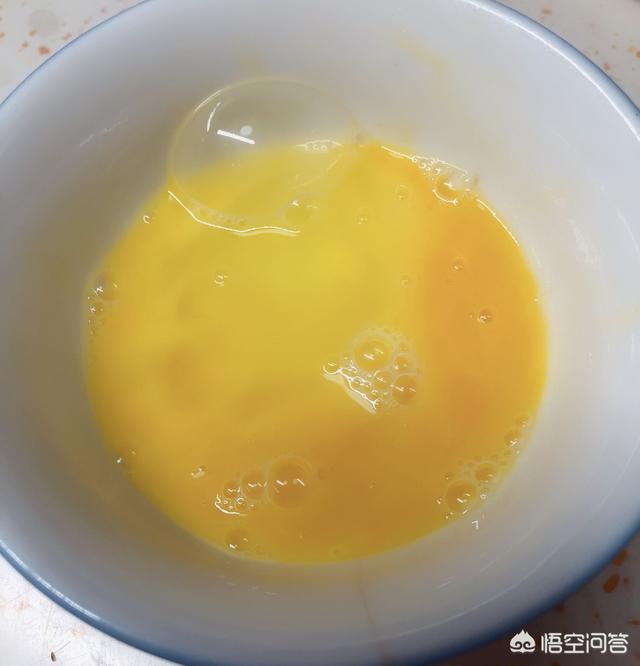 鸡蛋卷饼怎么做最好吃，鸡蛋卷如何做？配方是什么呢？