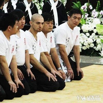 求视频:邓光荣追悼会明星有谁参加？