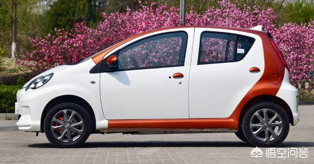 比亚迪新能源车型及价格，充电一次通勤十天，比亚迪e1京城上市5.99万起售这车怎么样