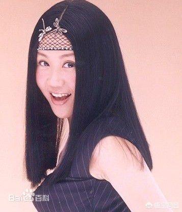 蓝心湄图片:有人说80年代“百变女王”蓝心湄看着很土，为什么还很火
