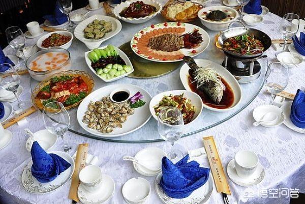 酒店快餐是什么意思:中餐和快餐的区别是什么？