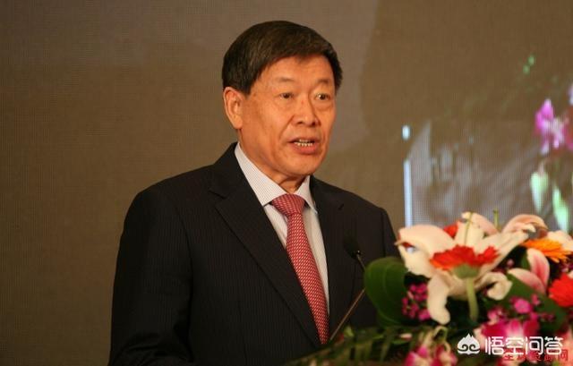 张士平家族:山东首富张士平让权48岁长子接掌集团，你怎么看？