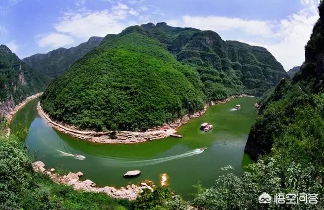 <a href=https://maguai.com/list/256-0-0.html target=_blank class=infotextkey>朋友圈</a>图片配图风景:您手机里平时拍的那些祖国美丽的天空照，能否和我们一起分享？