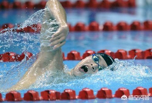 蝶泳教程(蝶泳教程慢动作)