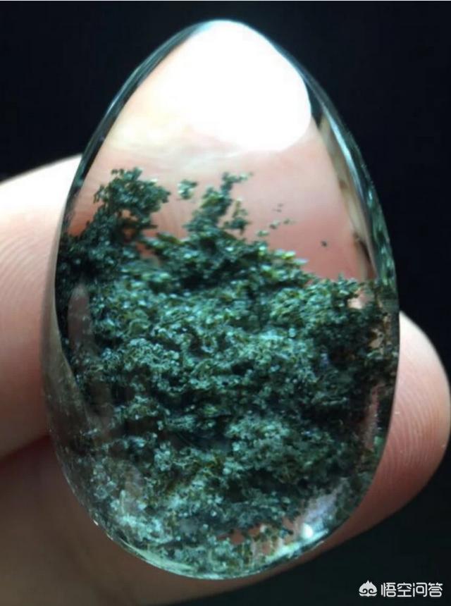 天然白水晶的功效与作用,为什么有些人要买天然水晶呢？