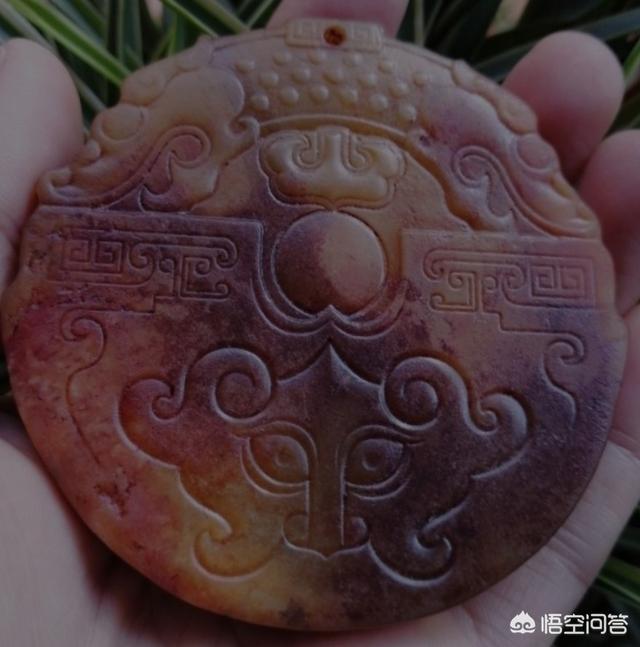 老玉和古玉区别你喜欢带老玉还是带新玉为什么