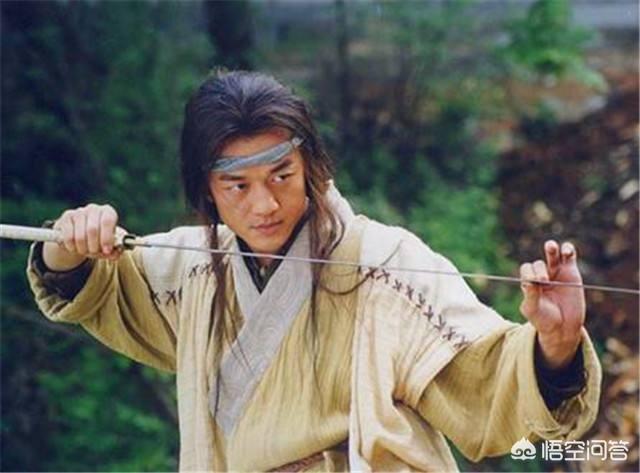 玄铁重剑:玄铁重剑状态下的杨过碰上独孤九剑大成的令狐冲，你认为谁能赢？