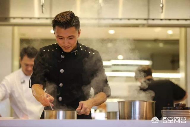假谢霆锋:谢霆锋如果现在开演唱会的话，会比现在的所谓的一些歌手火爆吗？