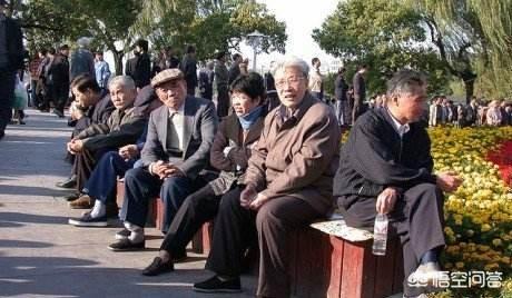 老年结伴<a href=https://maguai.com/list/52-0-0.html target=_blank class=infotextkey>旅游</a>群:退休<a href=https://maguai.com/list/55-0-0.html target=_blank class=infotextkey>生活</a>旅行，你喜欢和朋友结伴同行，还是独自前往？