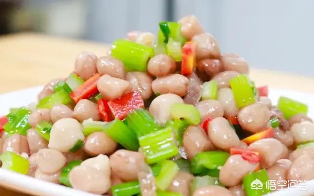 芹菜花生豆怎么凉拌，西芹热炒好吃，还是凉拌好吃？